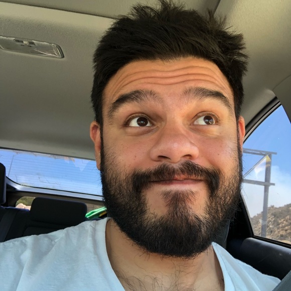 Meet your Posher, Chris - Picture 1 of 1